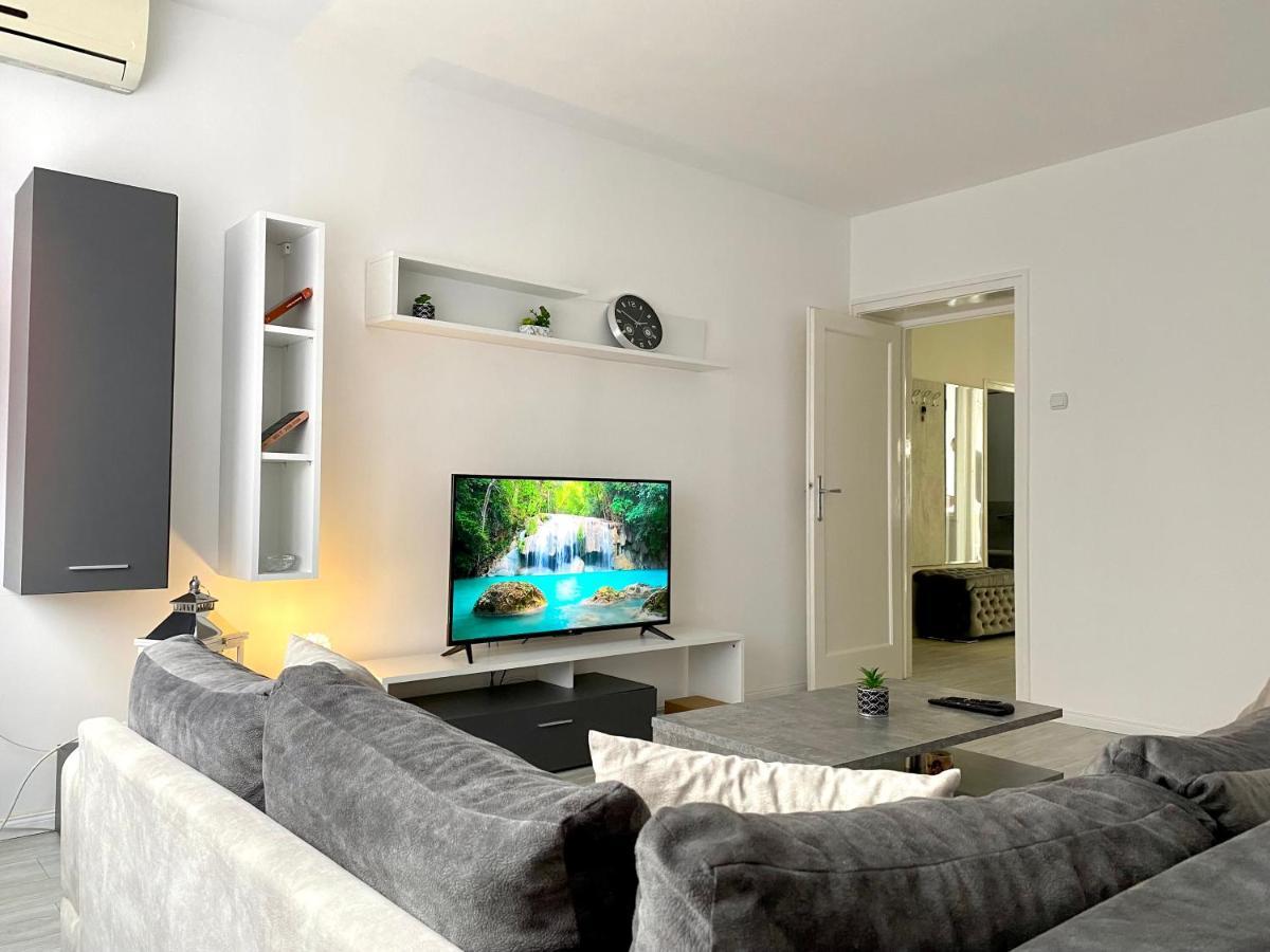 Ferienwohnung Grand Royal Belgrad Exterior foto
