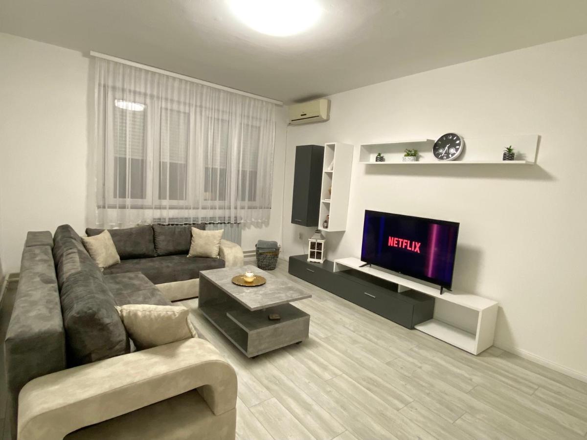 Ferienwohnung Grand Royal Belgrad Exterior foto
