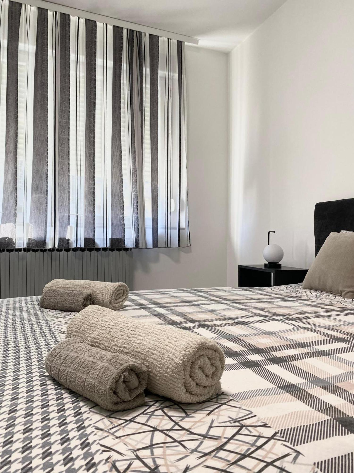 Ferienwohnung Grand Royal Belgrad Exterior foto